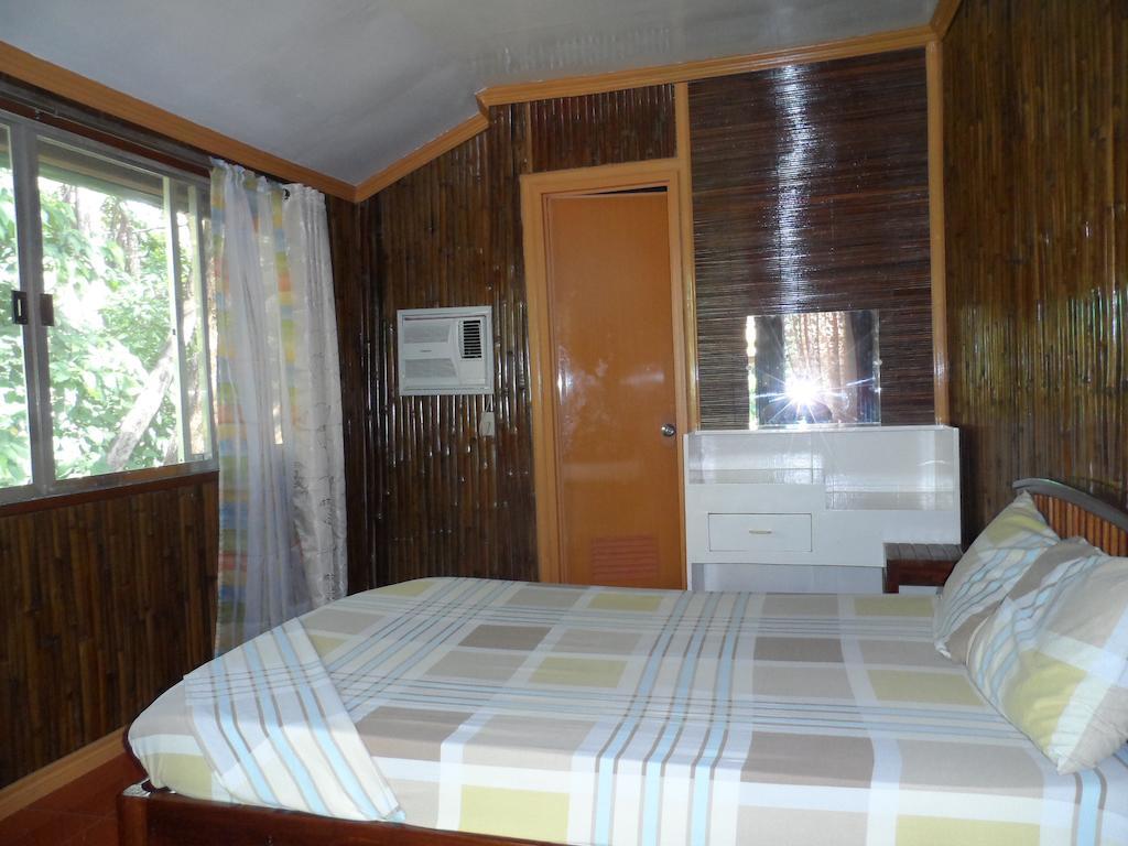 Victoria Guest House And Cottages Puerto Princesa Ngoại thất bức ảnh