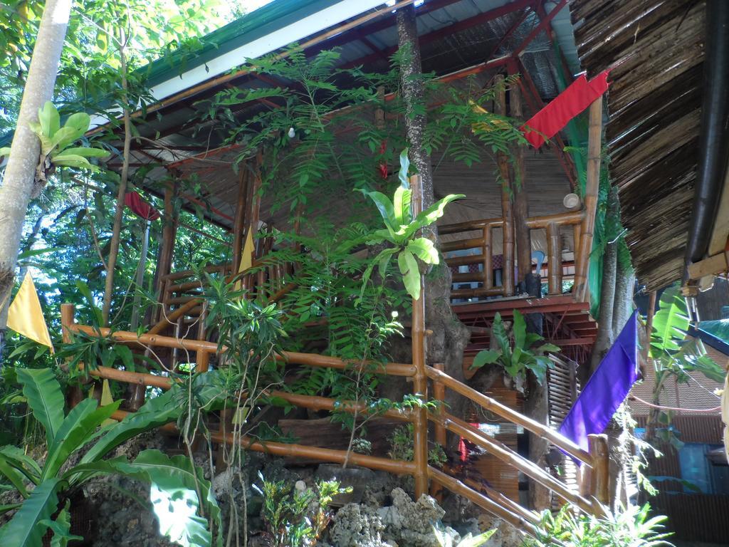 Victoria Guest House And Cottages Puerto Princesa Ngoại thất bức ảnh