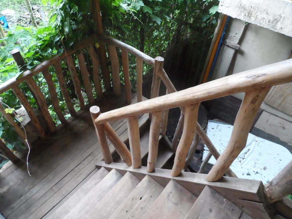 Victoria Guest House And Cottages Puerto Princesa Ngoại thất bức ảnh