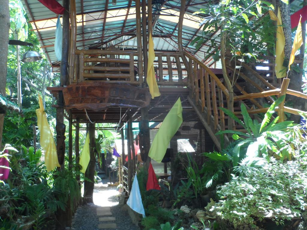 Victoria Guest House And Cottages Puerto Princesa Ngoại thất bức ảnh